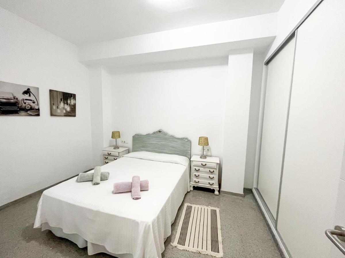 Amplio Apartamento En Av. Carlos Haya Màlaga Exteriér fotografie